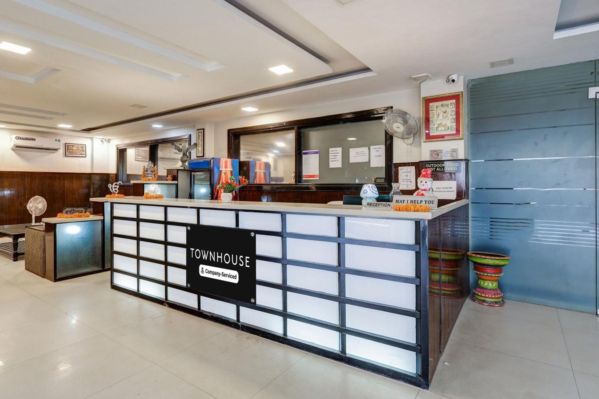 Hotel Super Townhouse Sector 38 Gurgaon Near Medanta Exterior foto