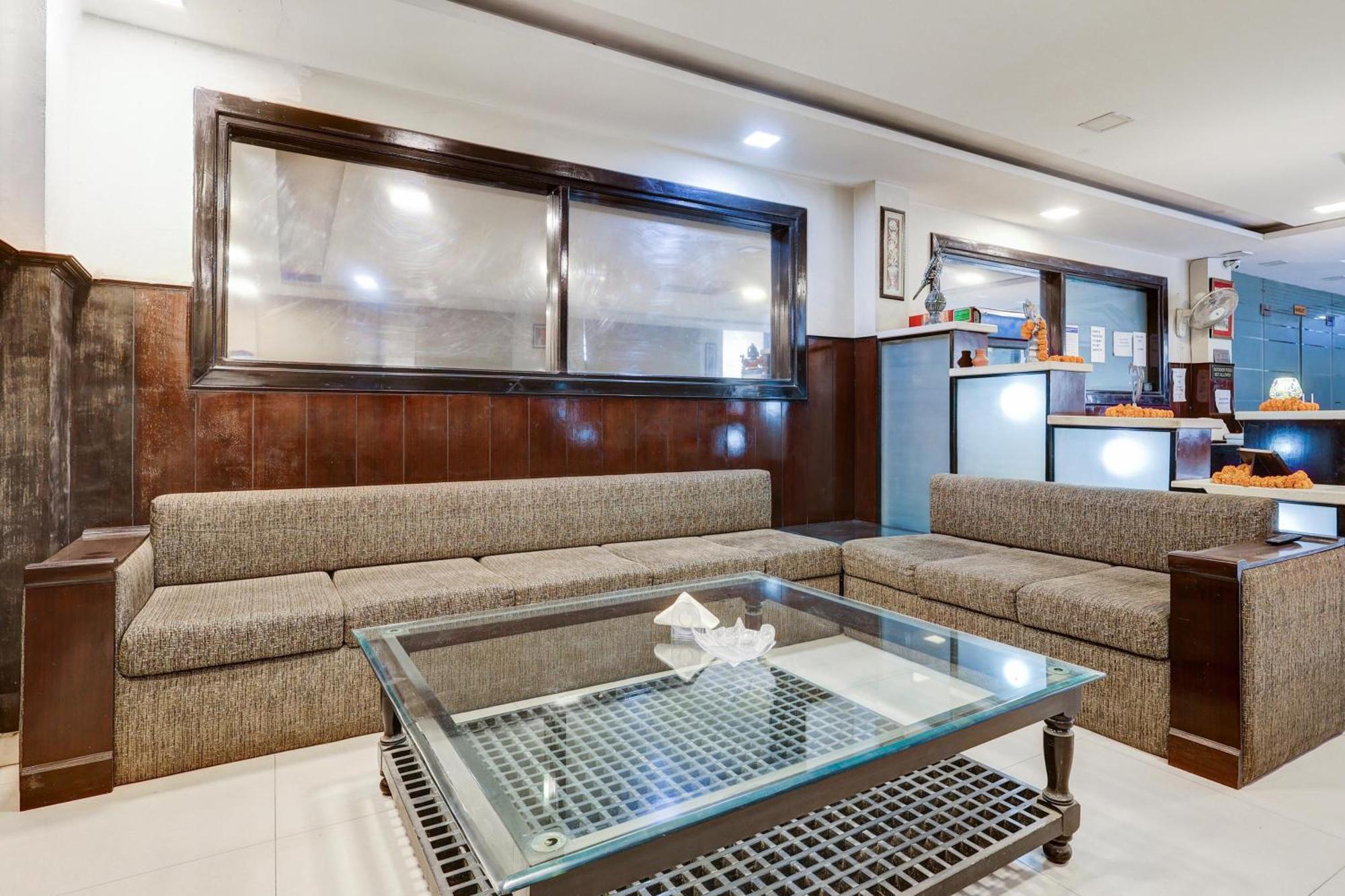 Hotel Super Townhouse Sector 38 Gurgaon Near Medanta Exterior foto