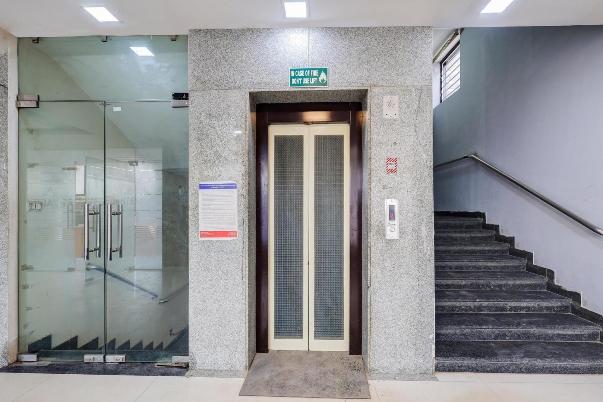 Hotel Super Townhouse Sector 38 Gurgaon Near Medanta Exterior foto